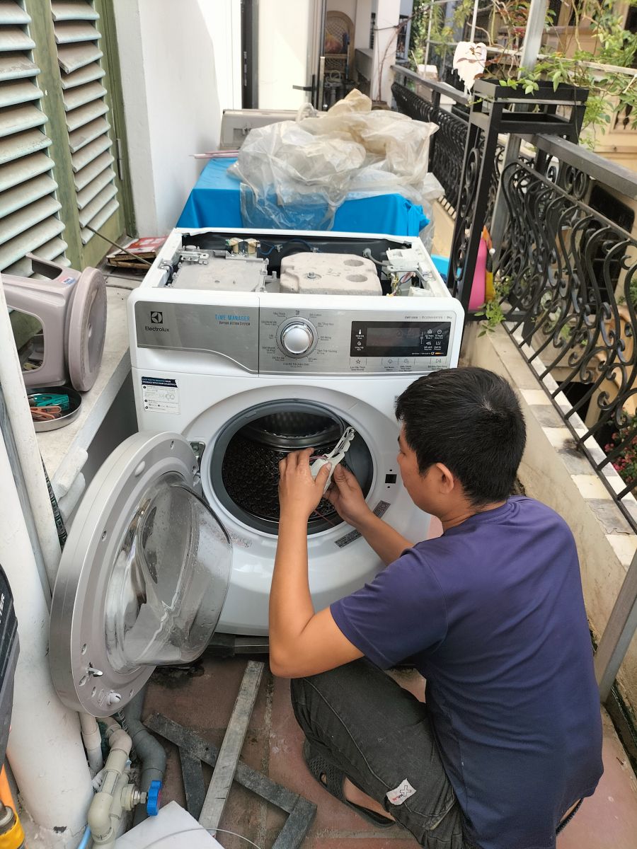 sửa máy giặt Electrolux tại Bát Tràng