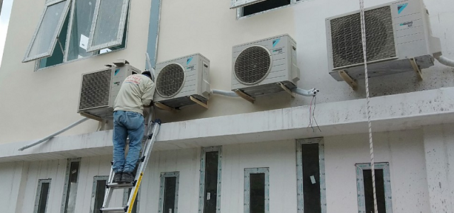 sửa điều hòa DAIKIN tại Đống Đa