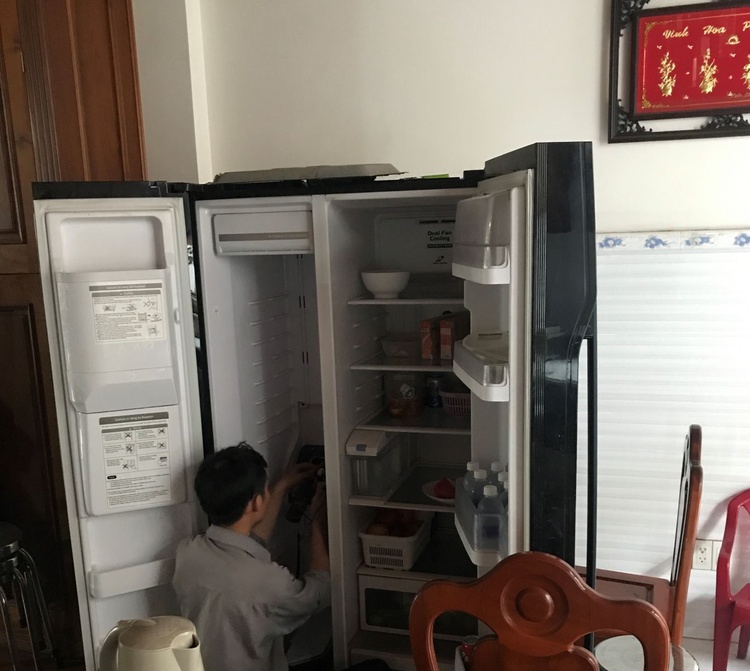 sửa tủ lạnh Samsung tại Sài Đồng Long Biên